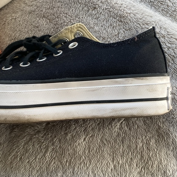 Converse - Picture 5 of 5